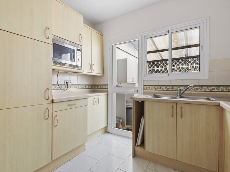 Villa for Sale in Guadalmina Baja, Malaga 14