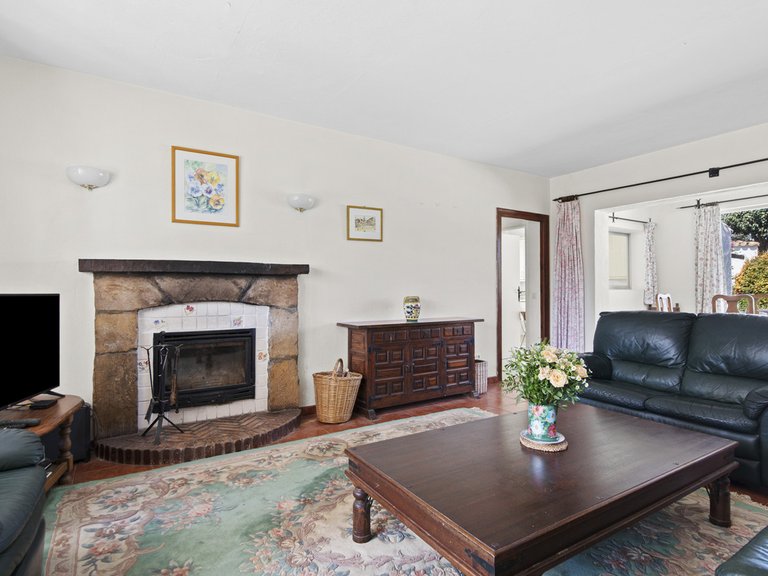 Villa for Sale in Guadalmina Baja, Malaga 5