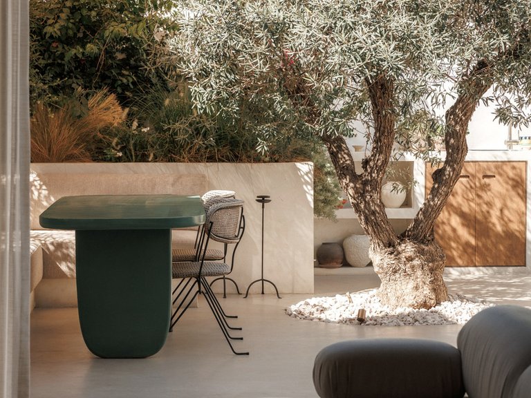 Villa for Sale in Nueva Andalucía, Malaga 4