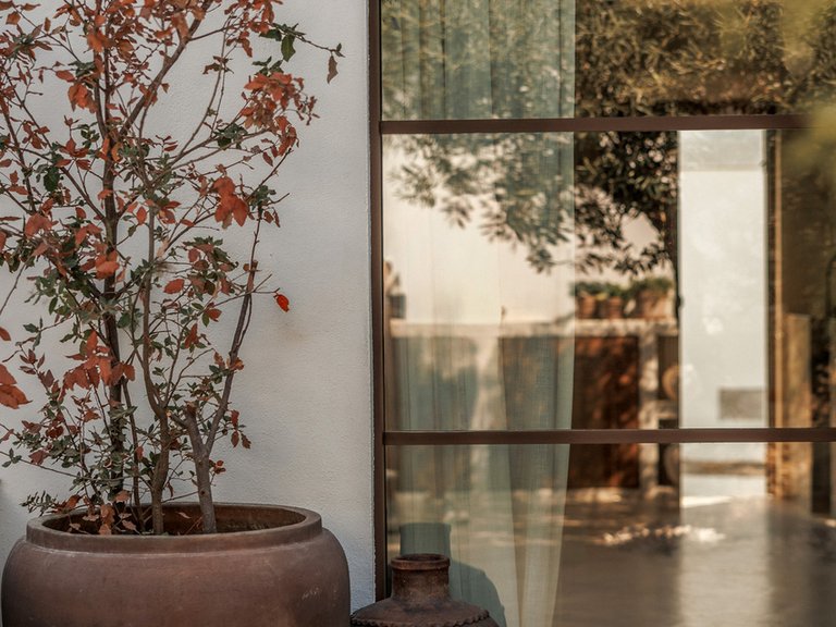 Villa for Sale in Nueva Andalucía, Malaga 5