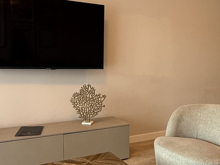 Apartment for Sale in El Paraiso, Malaga 8