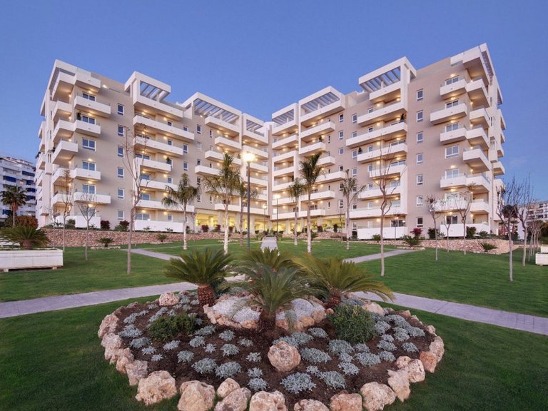 Apartment for Sale in Nueva Andalucía, Malaga 1