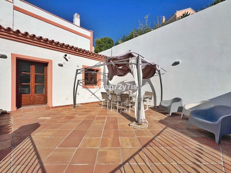 Villa for Sale in Benahavís, Malaga 16