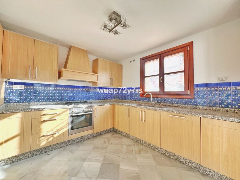 Villa for Sale in Benahavís, Malaga 18