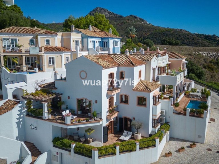 Villa for Sale in Benahavís, Malaga 2
