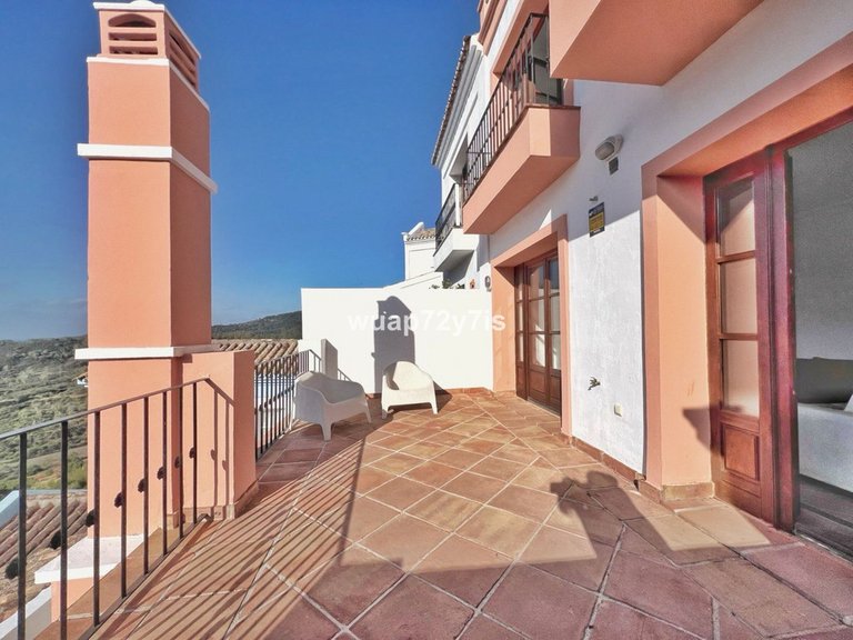 Villa for Sale in Benahavís, Malaga 30