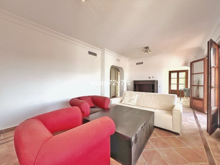 Villa for Sale in Benahavís, Malaga 9