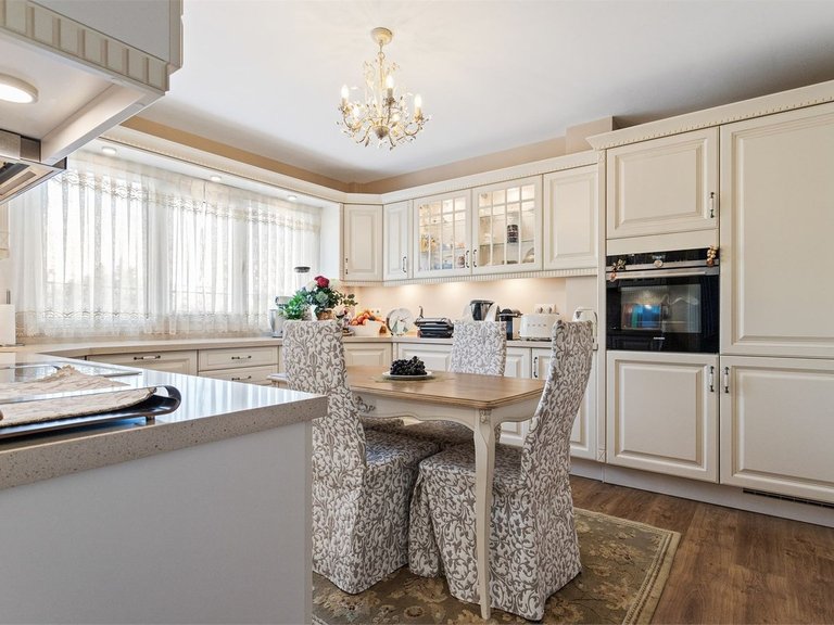 Villa for Sale in Benalmadena, Malaga 11