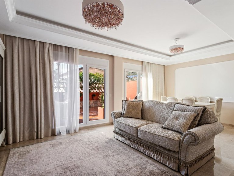 Villa for Sale in Benalmadena, Malaga 2