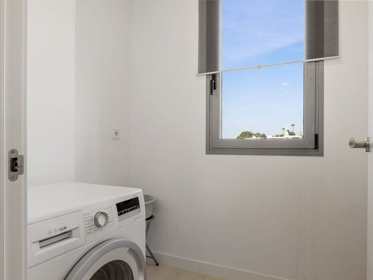 Penthouse for Sale in Estepona, Malaga 17