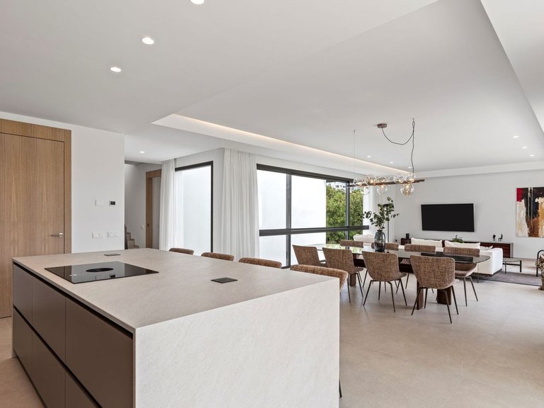 Villa for Sale in Benahavís, Malaga 11