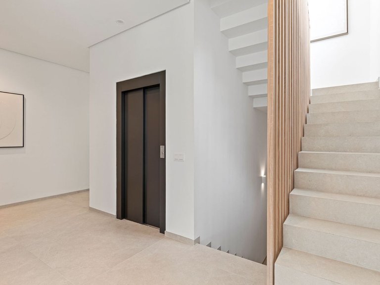 Villa for Sale in Benahavís, Malaga 30
