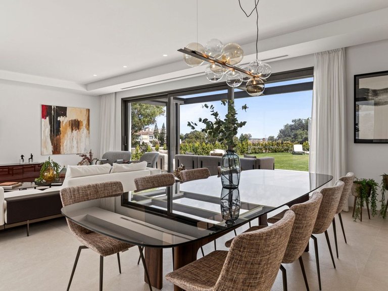 Villa for Sale in Benahavís, Malaga 7
