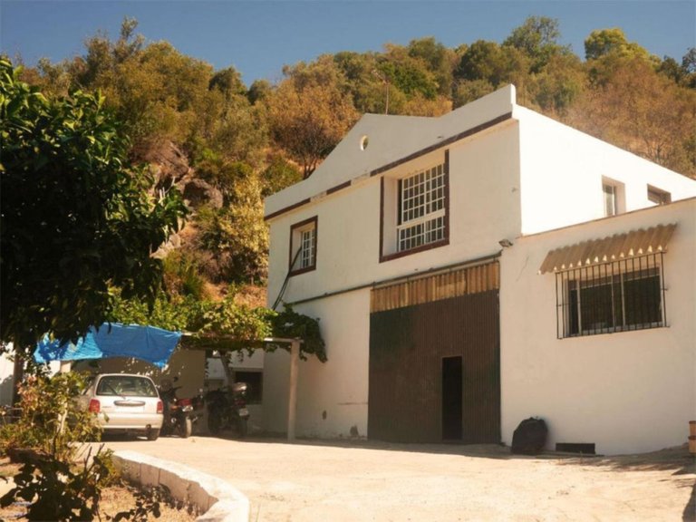 Villa for Sale in Casares, Malaga 2