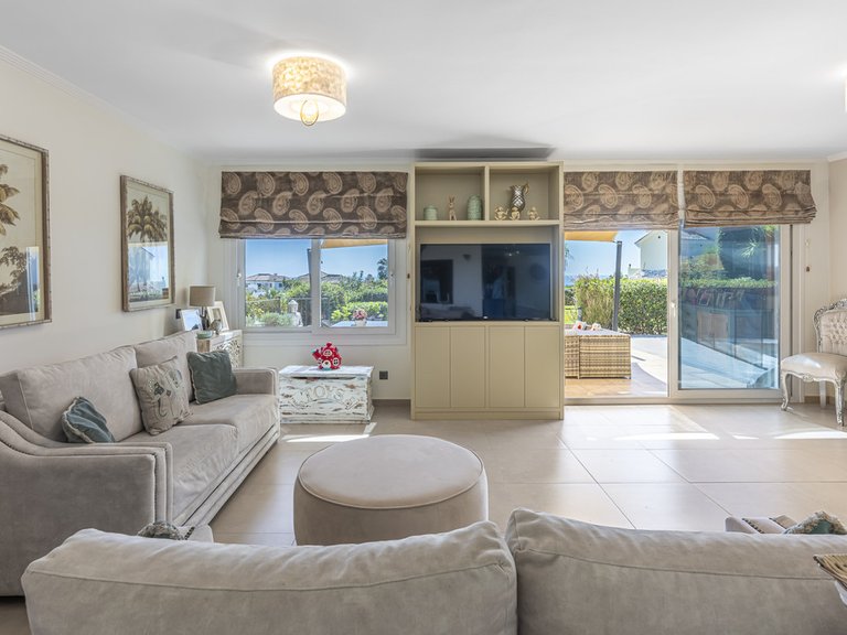 Villa for Sale in Estepona, Malaga 13