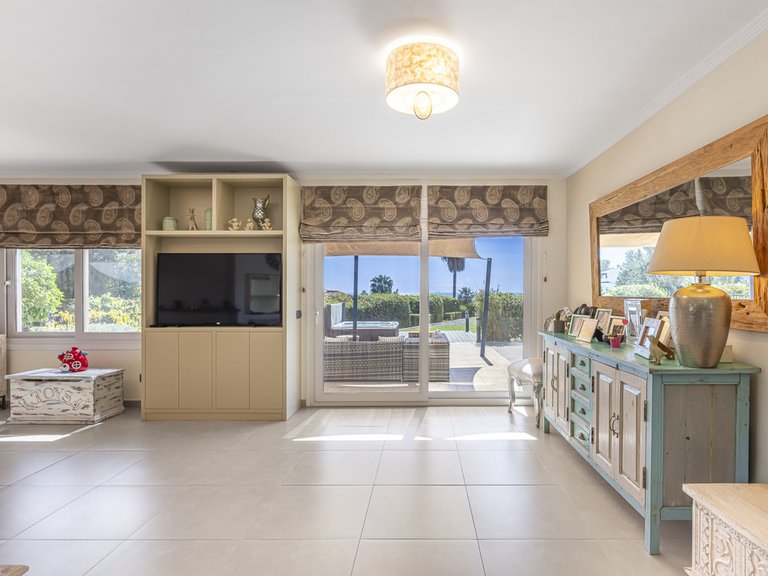 Villa for Sale in Estepona, Malaga 16