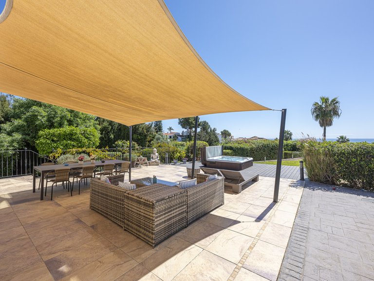 Villa for Sale in Estepona, Malaga 18
