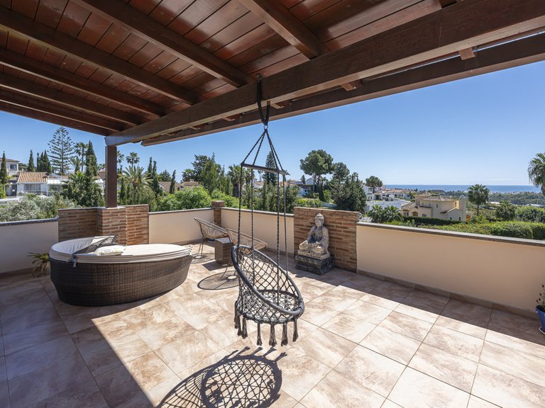 Villa for Sale in Estepona, Malaga 24