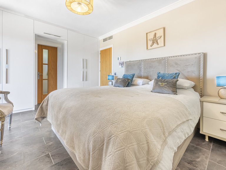 Villa for Sale in Estepona, Malaga 27