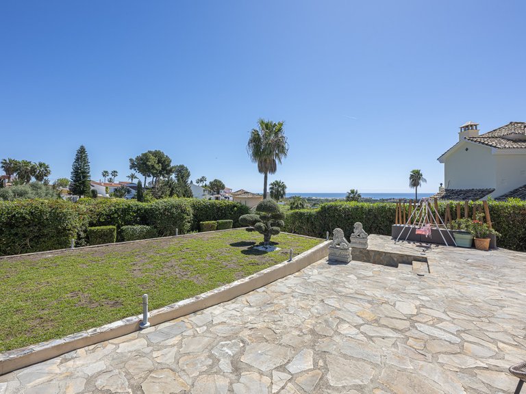 Villa for Sale in Estepona, Malaga 49