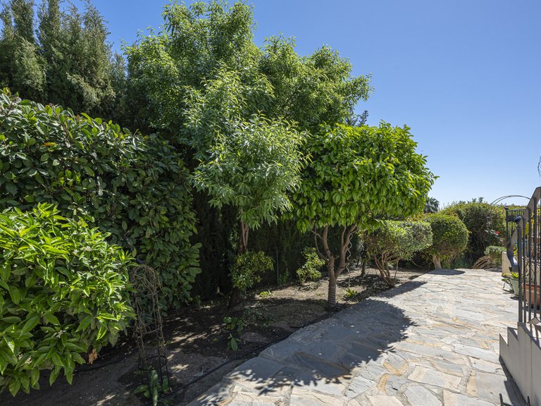 Villa for Sale in Estepona, Malaga 72