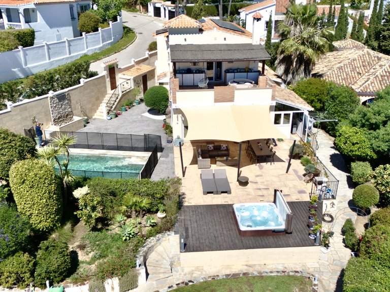 Villa for Sale in Estepona, Malaga 73