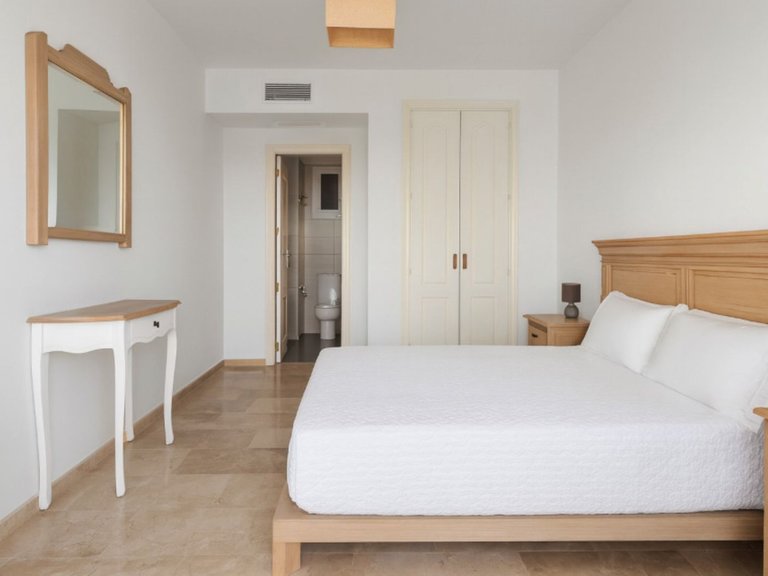 Apartment for Sale in La Duquesa, Malaga 16