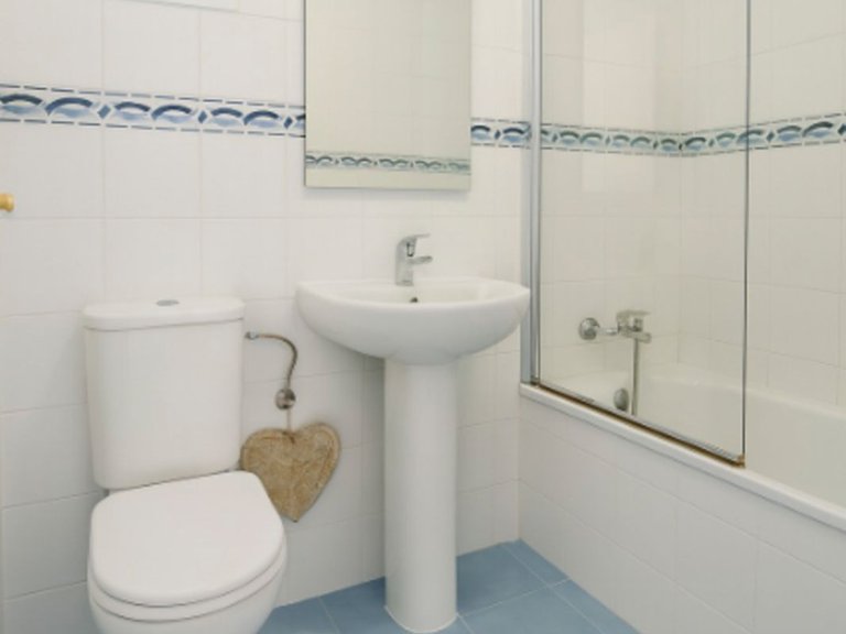 Apartment for Sale in La Duquesa, Malaga 9