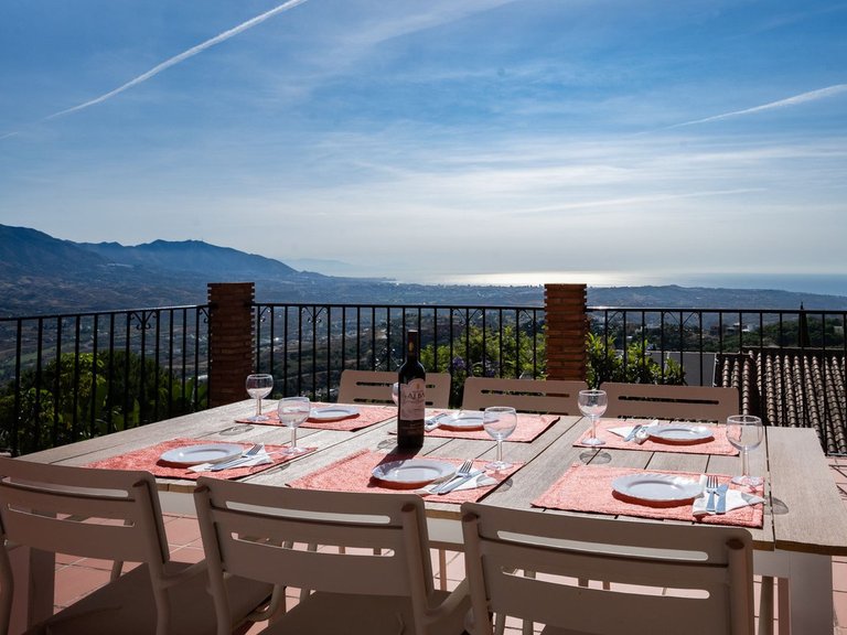 Villa for Sale in Elviria, Malaga 1