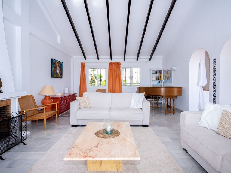 Villa for Sale in Elviria, Malaga 8