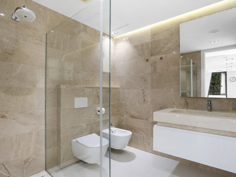 Villa for Sale in Nueva Andalucía, Malaga 18