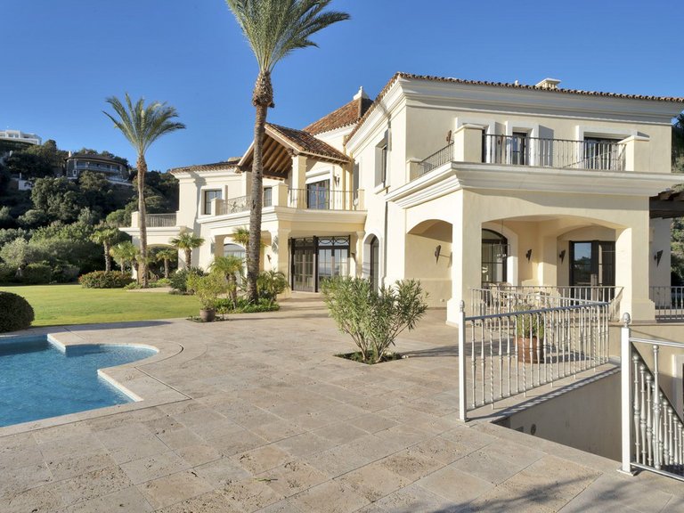 Villa for Sale in Benahavís, Malaga 33