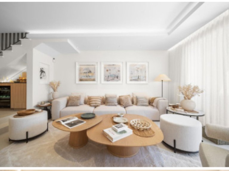 Villa for Sale in Nueva Andalucía, Malaga 11
