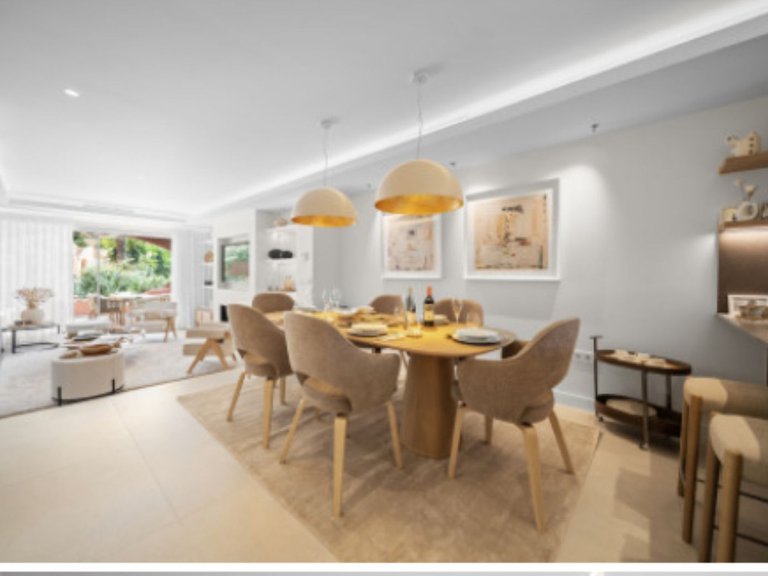 Villa for Sale in Nueva Andalucía, Malaga 2
