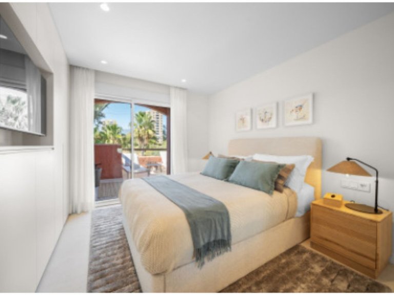Villa for Sale in Nueva Andalucía, Malaga 8