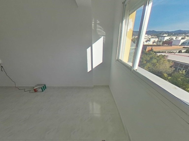 Villa for Sale in Estepona, Malaga 1