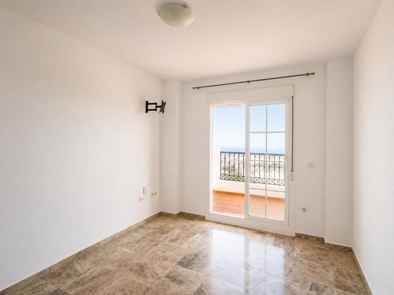 Apartment for Sale in Benalmadena Pueblo, Malaga 10