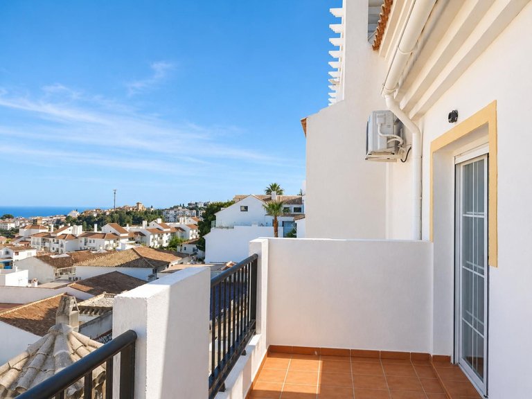 Apartment for Sale in Benalmadena Pueblo, Malaga 16