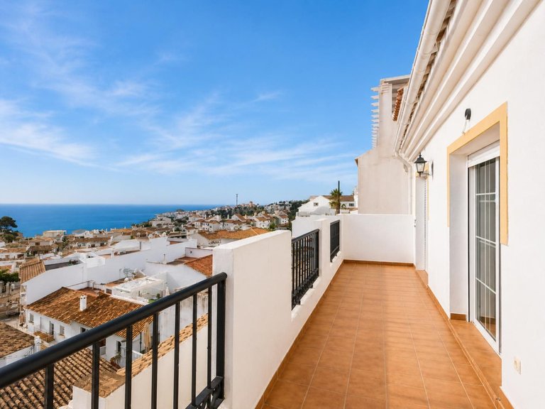 Apartment for Sale in Benalmadena Pueblo, Malaga 2