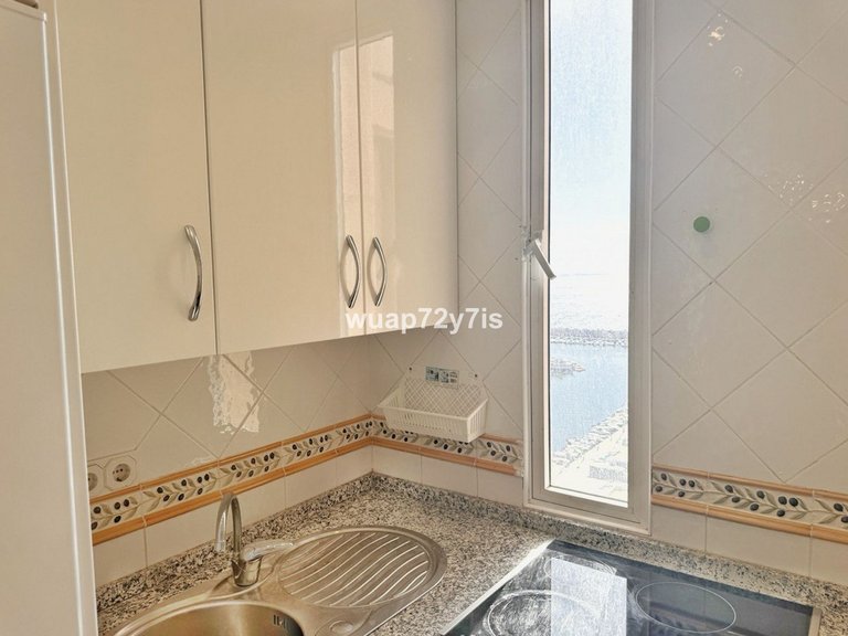 Apartment for Sale in Fuengirola, Malaga 29