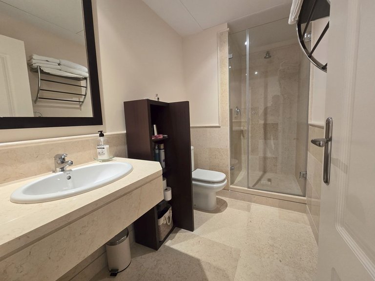 Apartment for Sale in Benahavís, Malaga 10