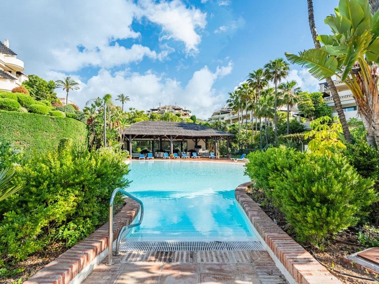 Apartment for Sale in Benahavís, Malaga 15