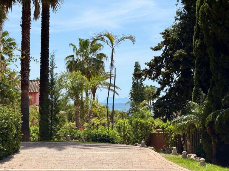 Apartment for Sale in Estepona, Malaga 18