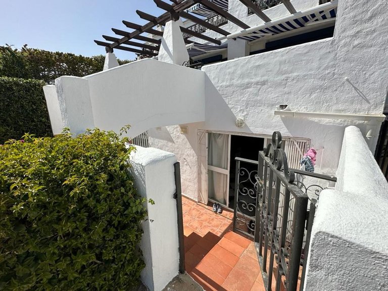 Apartment for Sale in Calahonda, Malaga 21