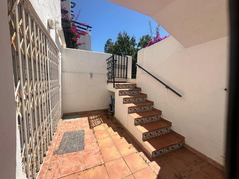Apartment for Sale in Calahonda, Malaga 4