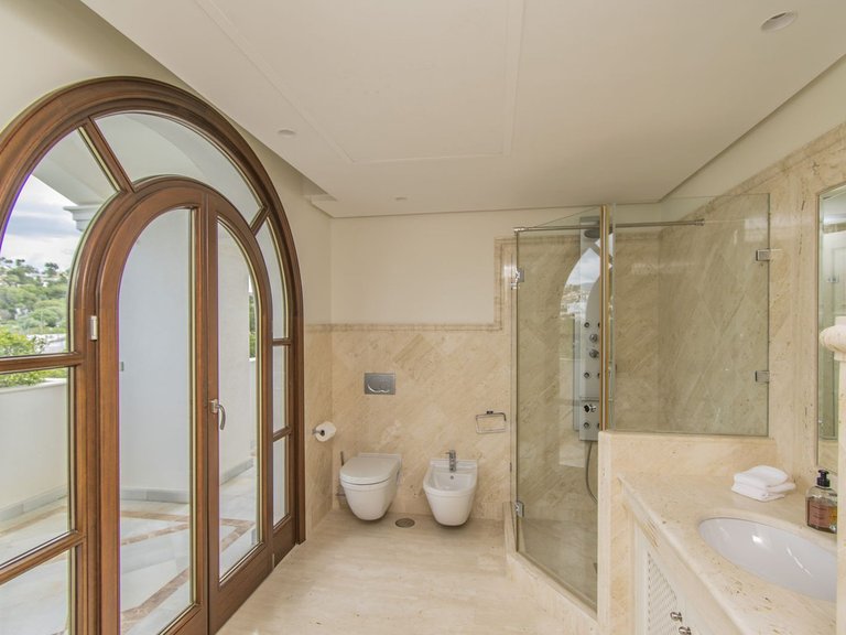 Apartment for Sale in Estepona, Malaga 41