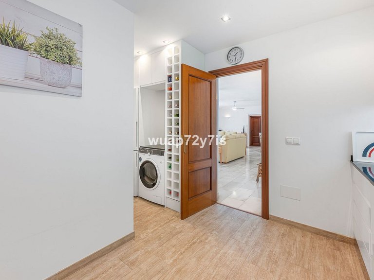 Villa for Sale in El Rosario, Malaga 24