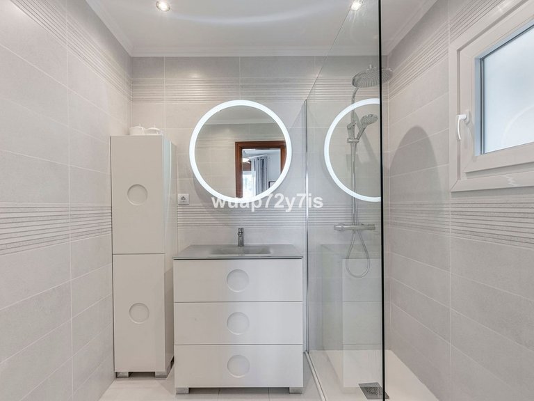 Villa for Sale in El Rosario, Malaga 25
