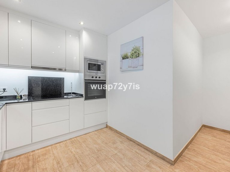 Villa for Sale in El Rosario, Malaga 9
