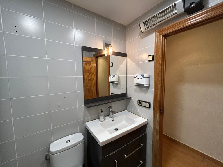 Apartment for Sale in Alicante, Alicante 13